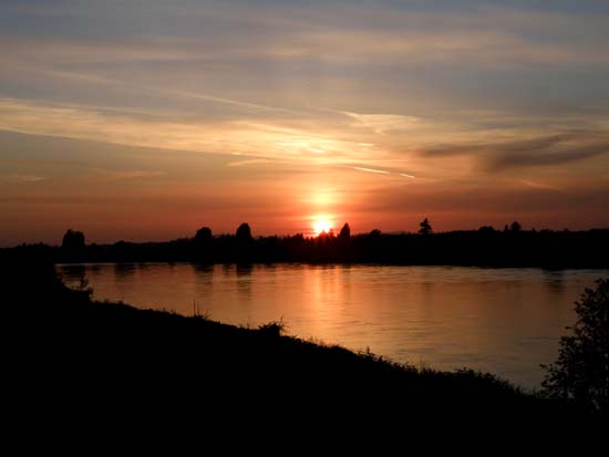 Sunset seen from Riverbend RV Park.