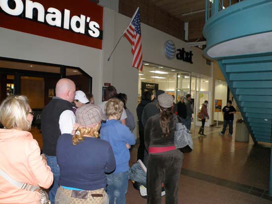 Line for the iPhone 4 in Ketchikan, Alaska