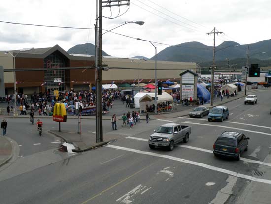 Booth crowds